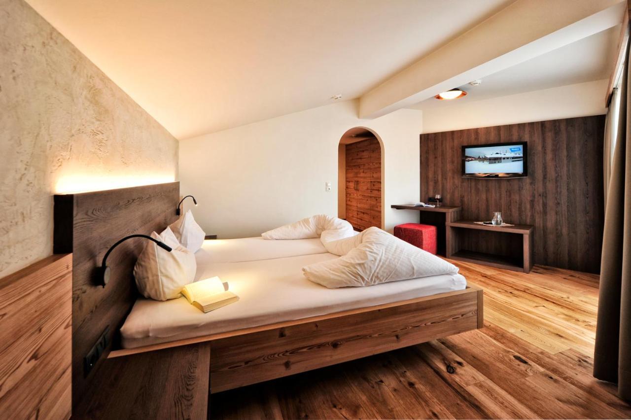 Hotel Garni Lamm Nauders Exterior photo